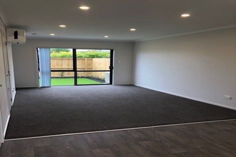 Photo of property in 4/9 Marlene Avenue, Te Atatu South, Auckland, 0610