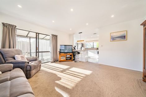 Photo of property in 3f1- Ararino Street, Trentham, Upper Hutt, 5018