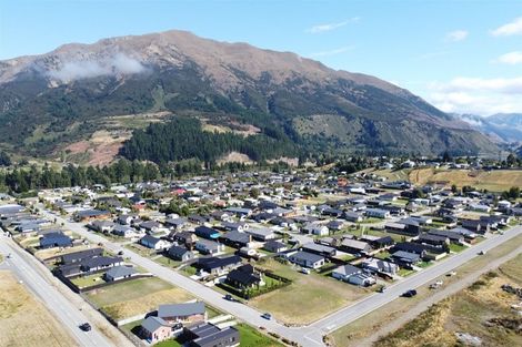 Photo of property in 24 Swan Street, Lake Hawea, 9382