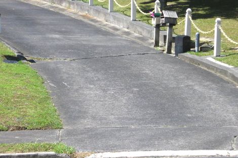 Photo of property in 1/13 Kallista Place, Browns Bay, Auckland, 0630