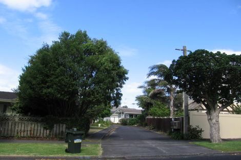 Photo of property in 25j Saltburn Road, Milford, Auckland, 0620