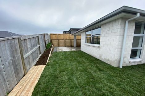 Photo of property in 16 Lily Way, Pyes Pa, Tauranga, 3112