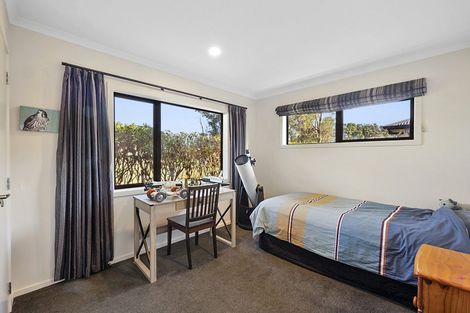 Photo of property in 111 Queens Road, Glen Avon, New Plymouth, 4312