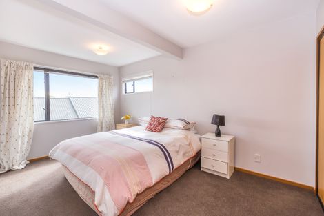 Photo of property in 8 Herbs Place, Cashmere, Christchurch, 8022