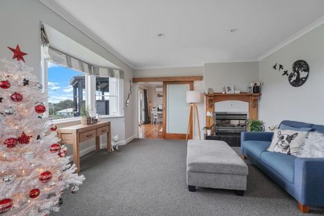 Photo of property in 2 Lambert Way, Paraparaumu, 5032