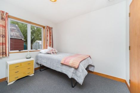 Photo of property in 32 Pioneer Highway, Awapuni, Palmerston North, 4412