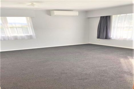 Photo of property in 11 Glen Alice Grove, Naenae, Lower Hutt, 5011