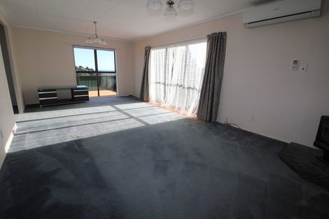 Photo of property in 48 Mercury Way, Whitby, Porirua, 5024