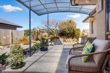 Photo of property in 4 Meridian Grove, Kelvin Grove, Palmerston North, 4414