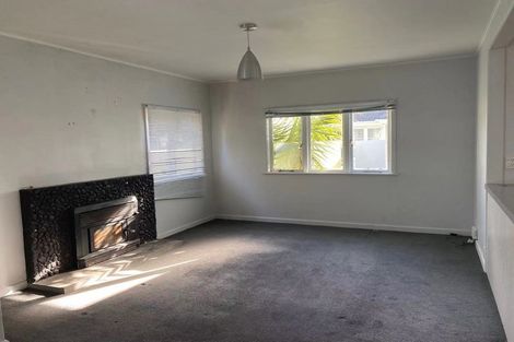 Photo of property in 1 Savoy Road, Glen Eden, Auckland, 0602