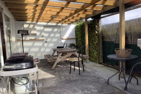 Photo of property in 1 Gillies Place, Ranui, Porirua, 5024