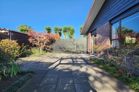 Photo of property in 118b Wairau Road, Oakura, 4314