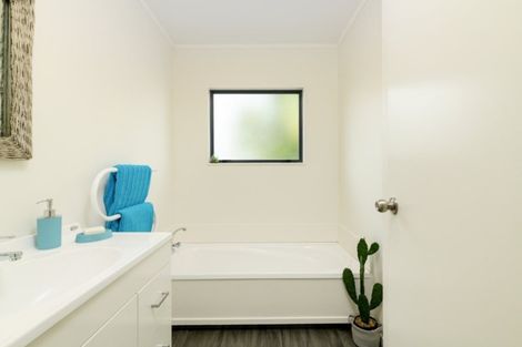 Photo of property in 40b Meander Drive, Welcome Bay, Tauranga, 3112