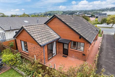 Photo of property in 86 Hautana Street, Woburn, Lower Hutt, 5010