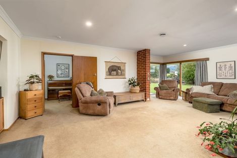 Photo of property in 7 Point Bush Road, Waimate, 7924