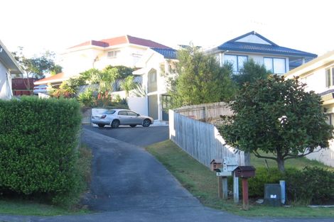 Photo of property in 16 De Havilland Drive, Goodwood Heights, Auckland, 2105