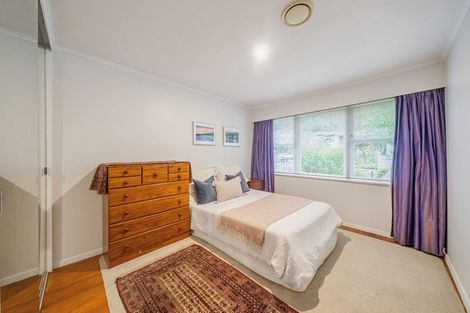 Photo of property in 13 Deller Grove, Silverstream, Upper Hutt, 5019