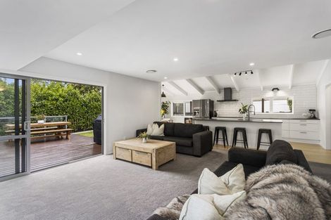 Photo of property in 13 Lanigan Street, Birkdale, Auckland, 0626