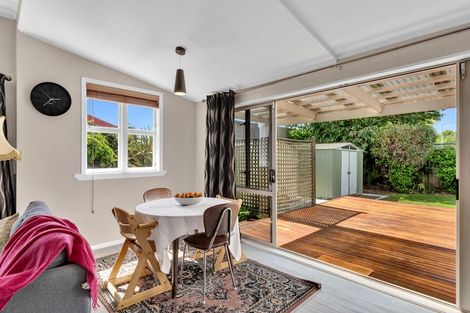 Photo of property in 5 Seymour Street, Hornby, Christchurch, 8042