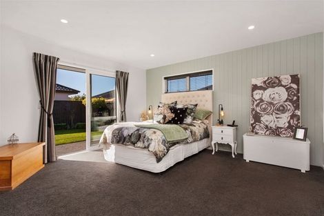 Photo of property in 50 Cairnbrae Drive, Prebbleton, 7604