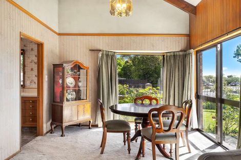 Photo of property in 10 Regency Crescent, Redwood, Christchurch, 8051