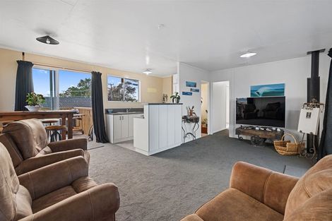 Photo of property in 2 Ngaparaoa Drive, Maketu, 3189