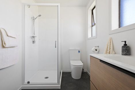 Photo of property in 16 Frank Hewitt Street, Pukekohe, 2120
