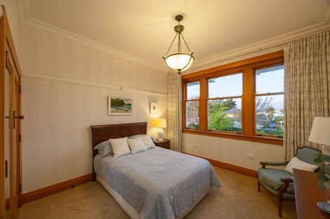 Photo of property in 4 Sierra Court, Roslyn, Palmerston North, 4414