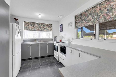 Photo of property in 84 Broadway, Stratford, 4332