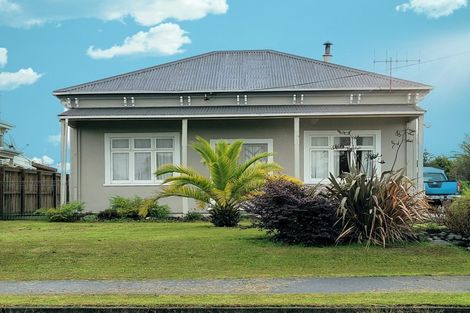 Photo of property in 136 Russell Street, Westport, 7825