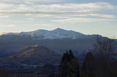 Photo of property in 24 Double Cone Road, Jacks Point, Queenstown, 9371