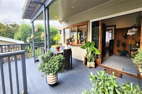 Photo of property in 9 Kitchener Street, Waipukurau, 4200
