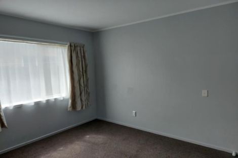 Photo of property in 100 Manuroa Road, Takanini, 2112