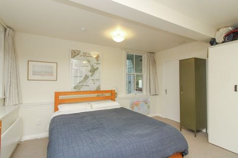 Photo of property in 35 Farm Road, Northland, Wellington, 6012