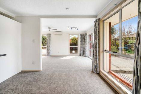 Photo of property in 95 Oakhampton Street, Hornby, Christchurch, 8042