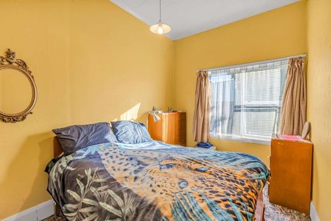 Photo of property in 17 Gorge Road, Clinton, 9534