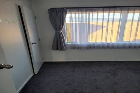 Photo of property in 18 Kutukutu Street, Takanini, 2112