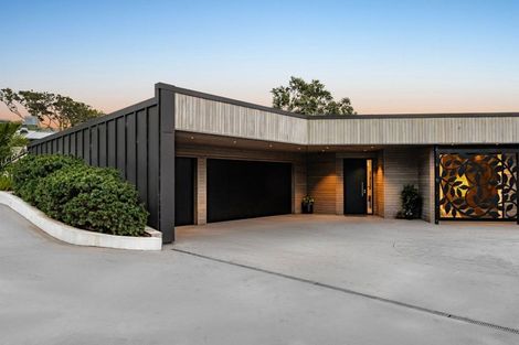 Photo of property in 218a Lake Road, Hauraki, Auckland, 0622