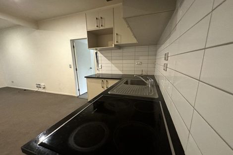 Photo of property in 2/54 Lynwood Road, New Lynn, Auckland, 0600