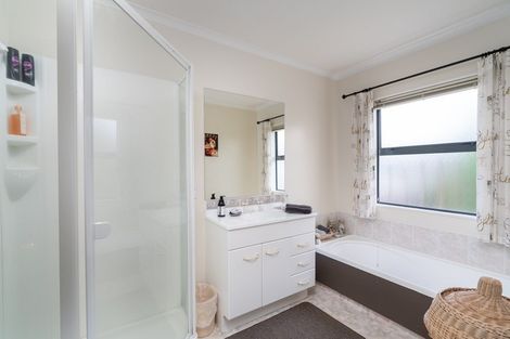 Photo of property in 4 The Grove, Nukuhau, Taupo, 3330