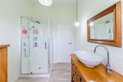 Photo of property in 17 Paetawa Road, Peka Peka, Waikanae, 5391