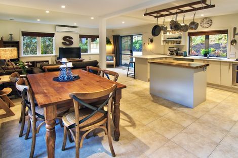 Photo of property in 312 Huia Road, Titirangi, Auckland, 0604