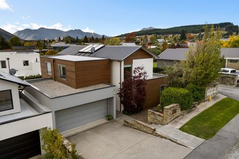 Photo of property in 76 Aubrey Road, Wanaka, 9305
