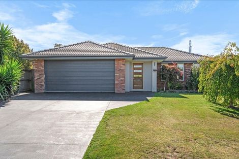 Photo of property in 21 Marlowe Place, Rolleston, 7614