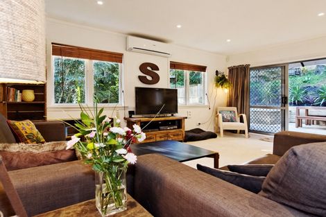 Photo of property in 312 Huia Road, Titirangi, Auckland, 0604