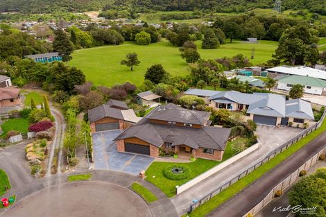 Photo of property in 21 Galveston Grove, Totara Park, Upper Hutt, 5018