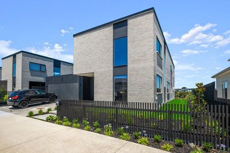 Photo of property in 43 Bristol Freighter Road, Hobsonville, 0616