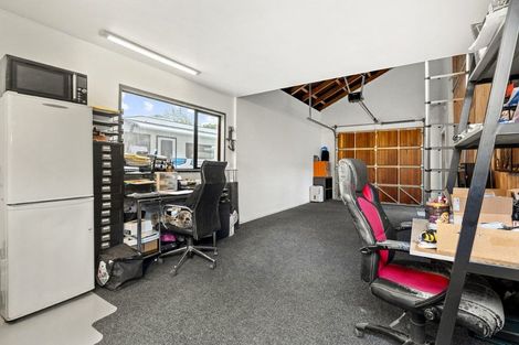Photo of property in 5 Pukanui Avenue, Totara Park, 2019