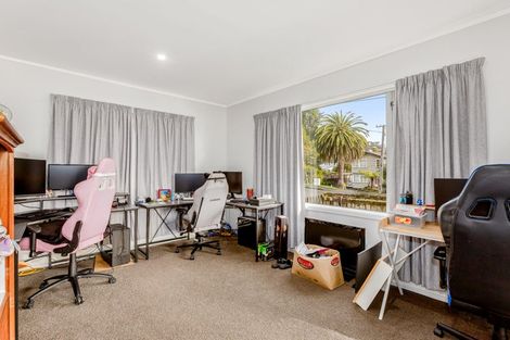 Photo of property in 21 Mangaroa Hill Road, Maoribank, Upper Hutt, 5018