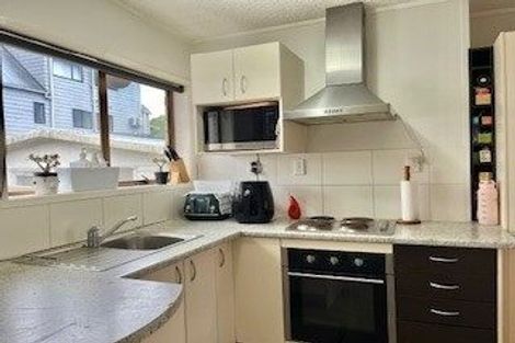 Photo of property in 1/7 Pomelo Road, Te Atatu South, Auckland, 0610